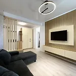Vibe Lägenhetshotell Năvodari